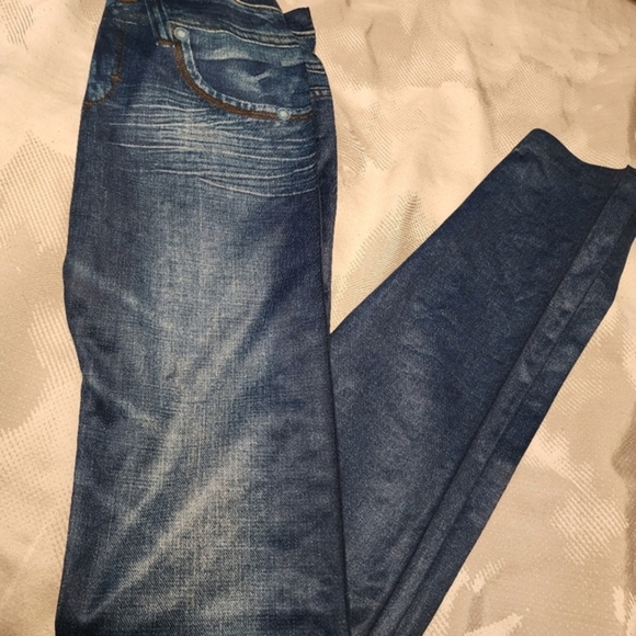 Stretchy Jeggings that look like‎ Jeans. Never Worn. Small. - Picture 4 of 6
